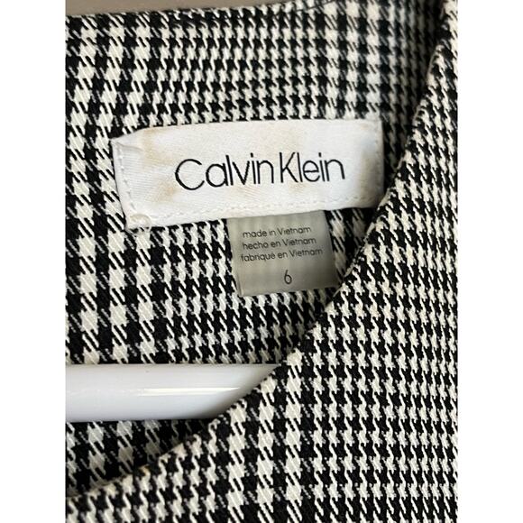 Calvin Klein Sleeveless Houndstooth Black White Ruffle Hem Sheath Dress Size 6 - Picture 4 of 6